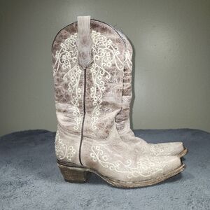 Corral TEEN'S BONE COLOR FLORAL EMBROIDERY SNIP TOE COWBOY BOOT Girls Size 2.5